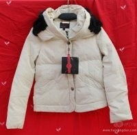 共青城旭陽服飾 匠心織就溫暖，羽絨品質(zhì)的卓越之路